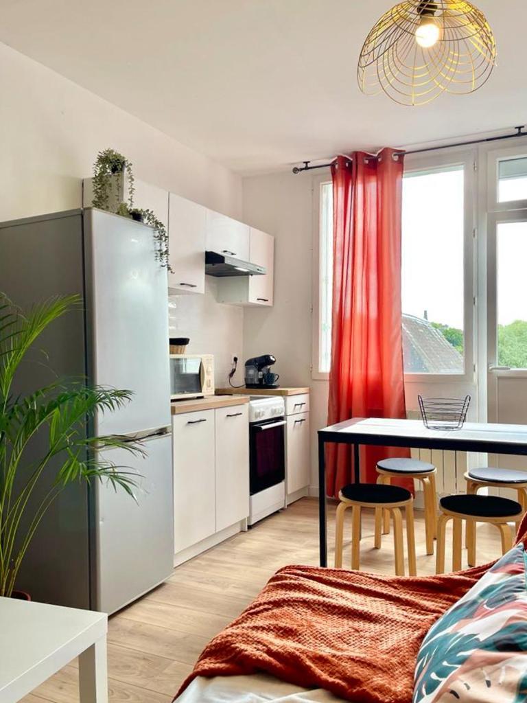 Appartement Tropical Chateau Renault Bagian luar foto